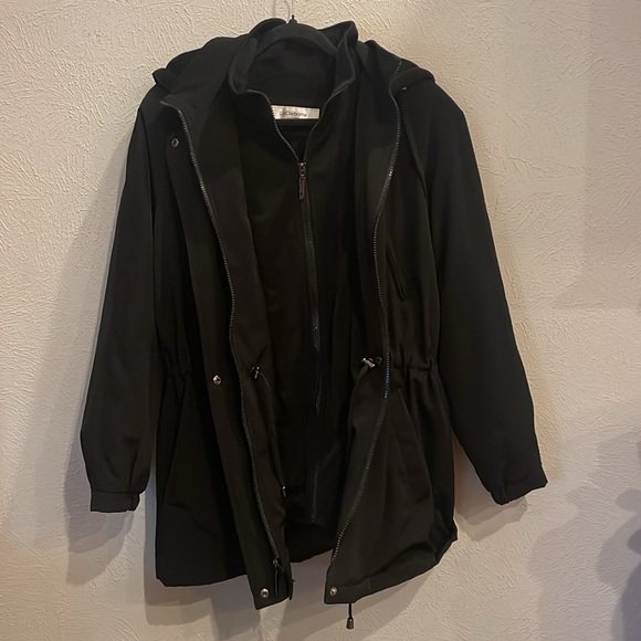 Liz Claiborne women’s black winter hooded coat. Size S/M. - Picture 10 of 10
